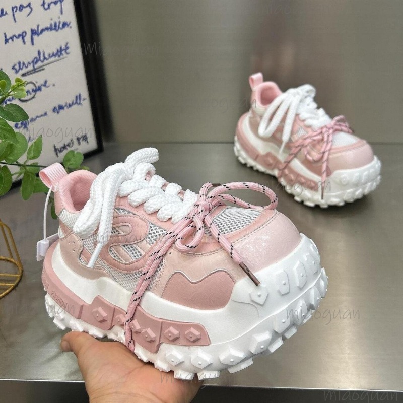 Women's Chunky Platform Dad Sn - огляд і ціна Guipure Lace Panel